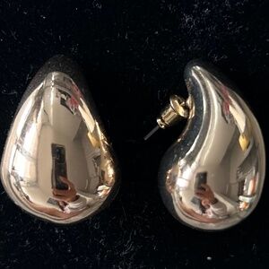 14k gold plated Anthropologie petra mini drop earrings in gold